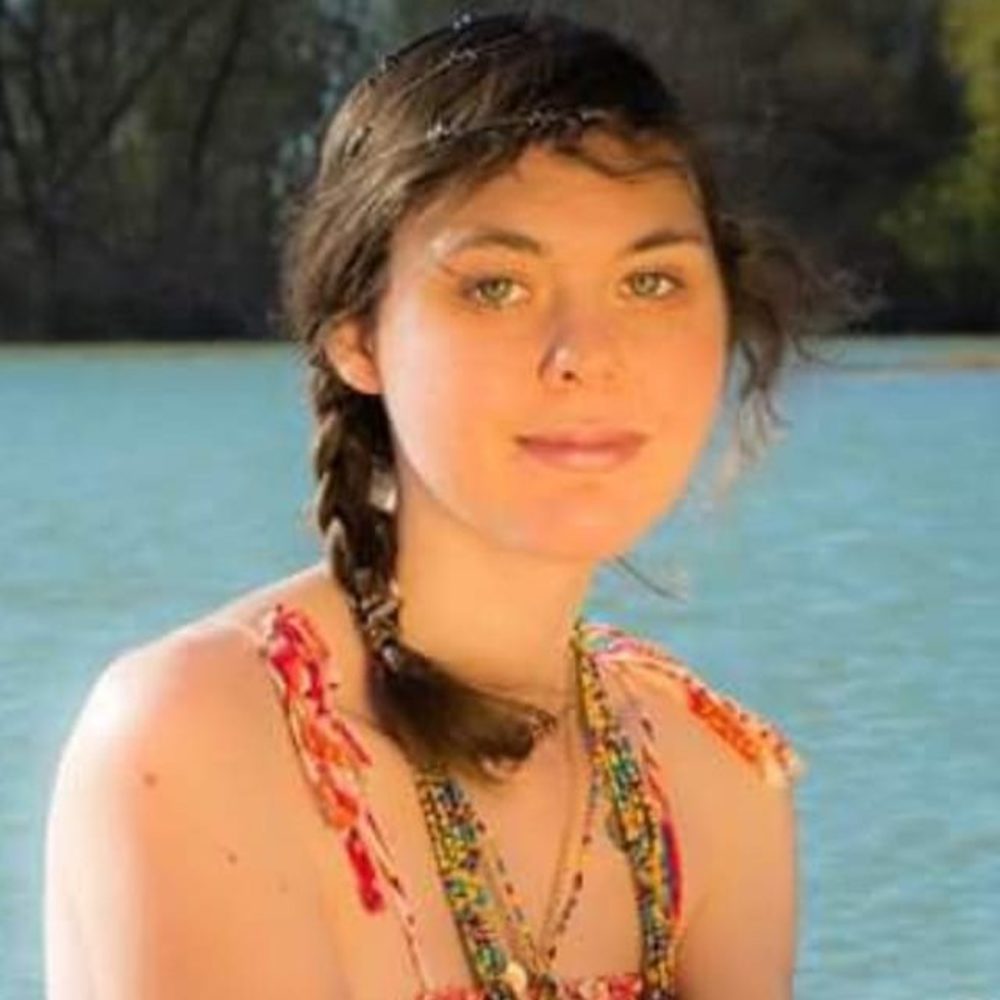 Meet your Posher, Carly